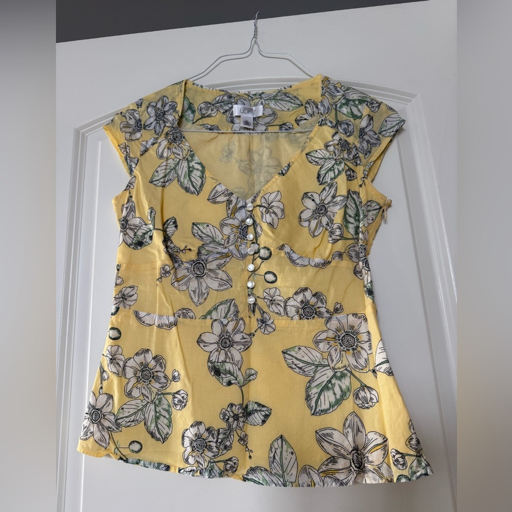 Loft Floral Yellow 100% cotton Women's Top w/ peplum and button details size 4
